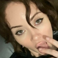 Abbey Soandso Nua