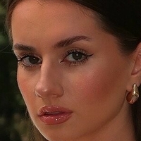 Adrianna Krysian Nua