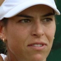 Ajla Tomljanovic Nua