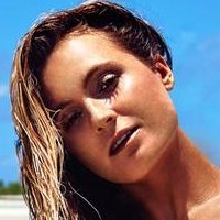 Alana Blanchard Nua