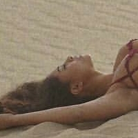 AlessiaSays Nua