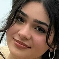 Alexandra Bull Nua
