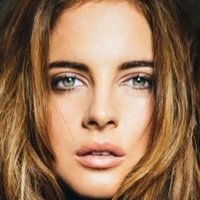 Alexandra Felstead Nua