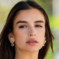 Alexandra Nicole Nua