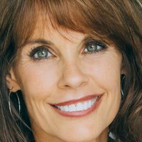 Alexandra Paul Nua