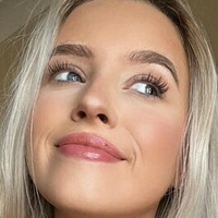 Alexia Woods Nua