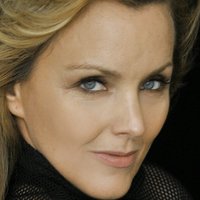 Alice Ripley Nua
