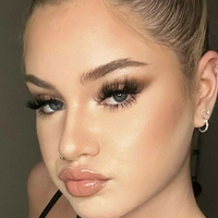 aliciamayer Nua