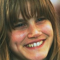 Alison Folland Nua