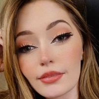 Alli Flanagan Nua