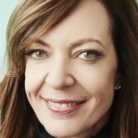 Allison Janney Nua