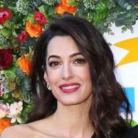 Amal Clooney Nua