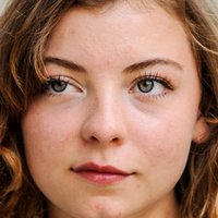 Amber Bongard Nua