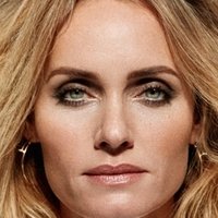 Amber Valletta Nua