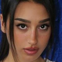 ambergianna Nua