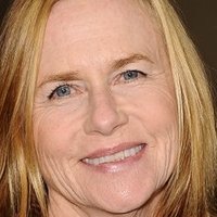 Amy Madigan Nua