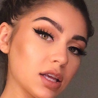 Andrea Russett Nua