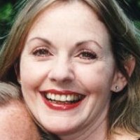 Angela Scoular Nua