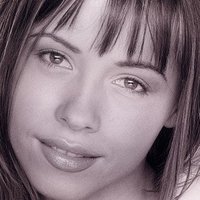 Angelika Libera Nua