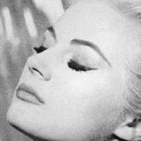 Anita Ekberg Nua