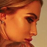 Anna Fox Nua