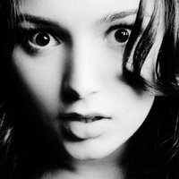 Anna Makarenko Nua