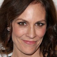 Annabeth Gish Nua