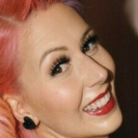 Annalee Belle Nua