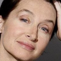 Anne Brochet Nua