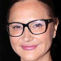 Anne-Marie Losique Nua