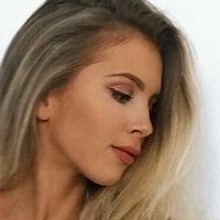 Anneka Madget Nua