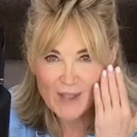 Anthea Turner Nua