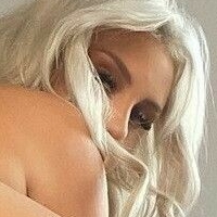 Antonia Rot Nua