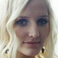 Ashlee Nicole Simpson Nua