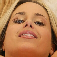 Ashleyniccoleyoga Nua