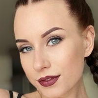 AvaDyson Nua