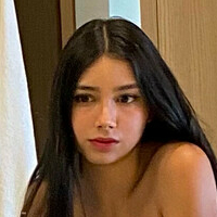 AvMadeleine Nua