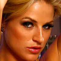 BelleBlondie Nua