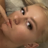 Blonde_ellie Nua