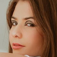 Brenda Agorreta Nua