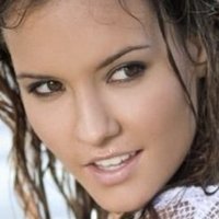 Brooke Bayless Nua