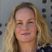 bulletvalentina Nua