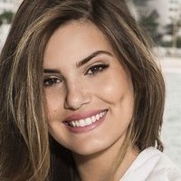 Camila Queiroz Nua