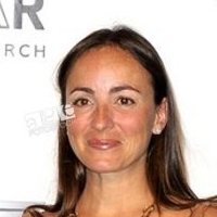 Camila Raznovich Nua