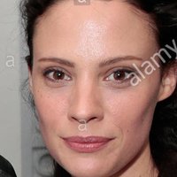 Camille De Pazzis Nua