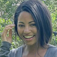 Camille Hyde Nua
