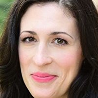 Cara Mantella Nua