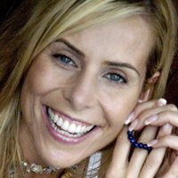Carin Moffat Nua