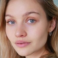 Caroline Corinth Nua