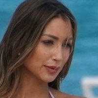 Caroline Einhoff Nua